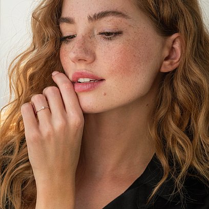 Заручальна золота каблучка з діамантом 228991121 №4