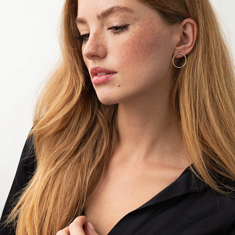 Золотые серьги "Круговорот" (2.0 см) с07789 от ювелирного магазина Оникс - 10