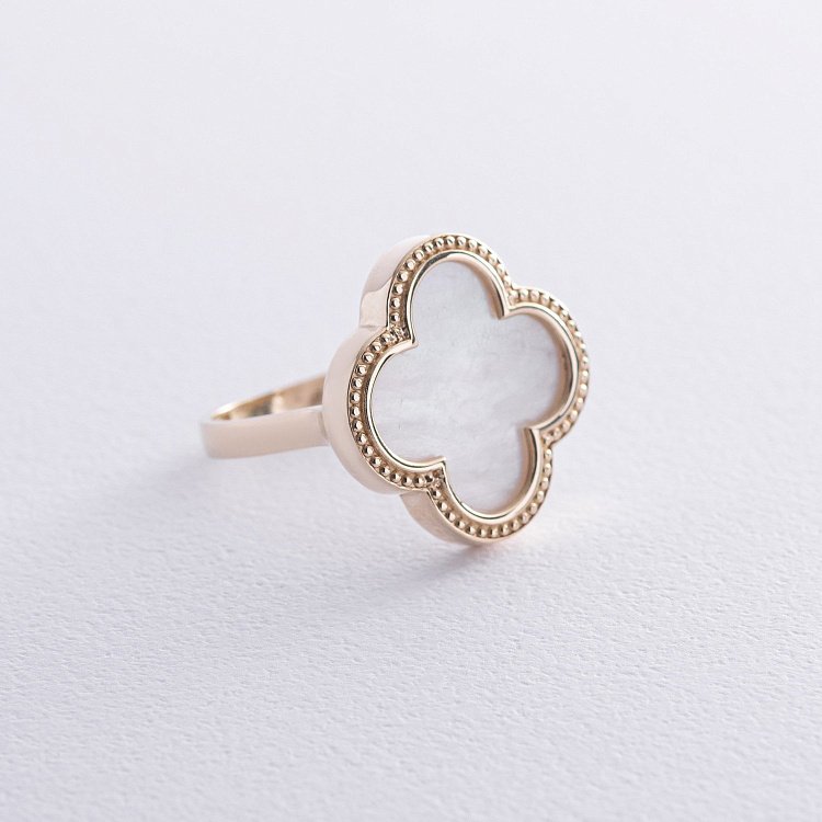 Каблучка "Конюшина" в жовтому золоті (перламутр) к07985 від ювелірного магазину Онікс - 1