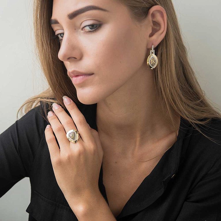 Золотое кольцо с фианитами к04087 от ювелирного магазина Оникс - 4