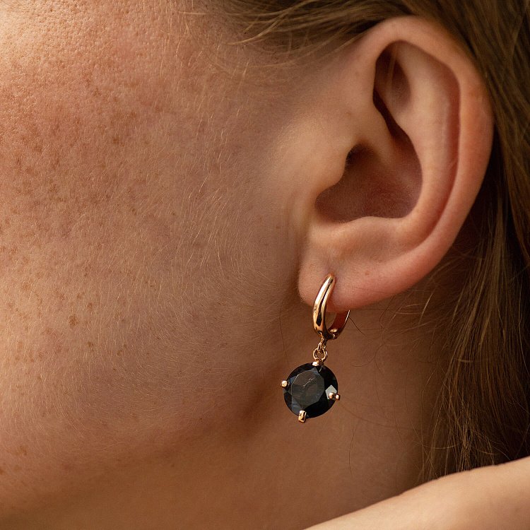 Золотые серьги "Влечение" с синт. топазом с08573 от ювелирного магазина Оникс - 1