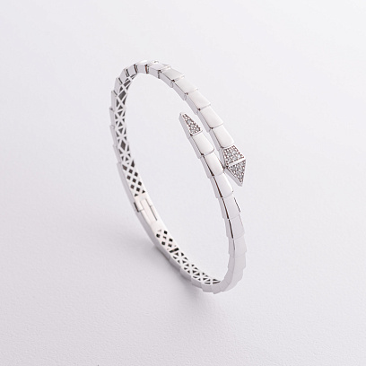 Жесткий браслет "Змея" в белом золоте (фианиты) б05494