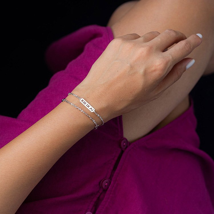 Браслет "Римские цифры" в белом золоте б04524 от ювелирного магазина Оникс - 1