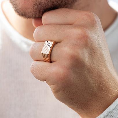 Мужская золотая печатка с фианитом к08223 №2