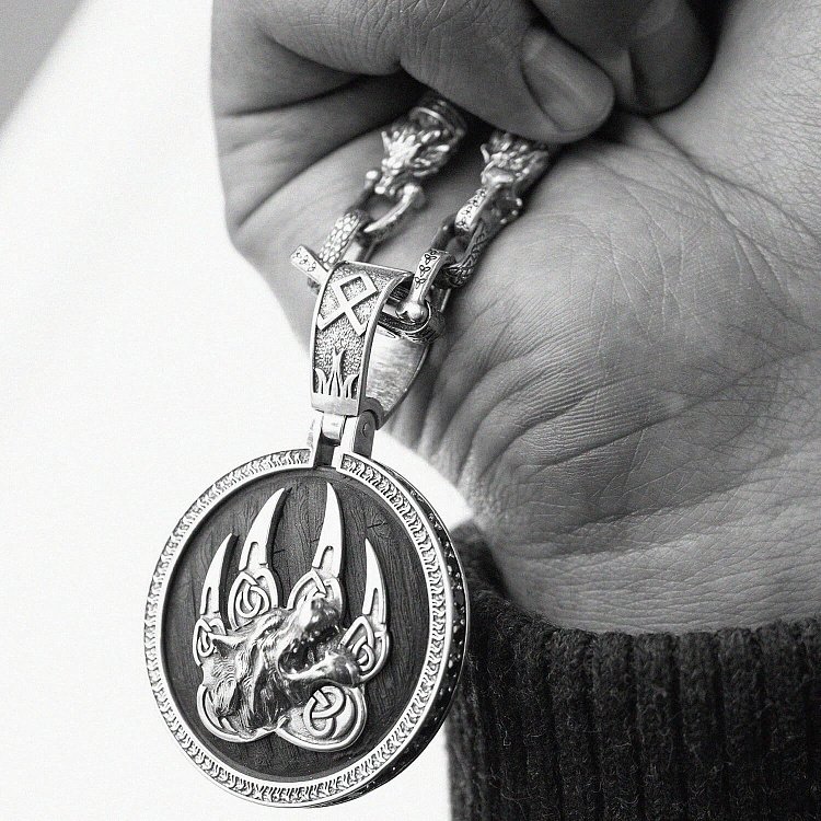 Срібний кулон "Вовк" із ебеновим деревом 946 від ювелірного магазину Онікс - 6