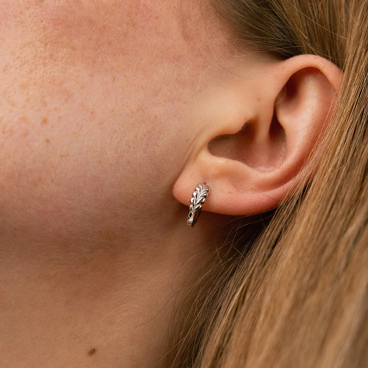 Серьги - кольца "Колоски" в белом золоте с09169 от ювелирного магазина Оникс - 3