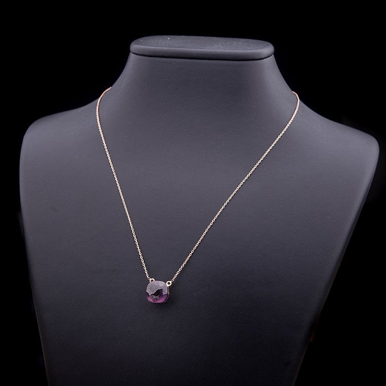 Золотое колье с фианитом кол00803 от ювелирного магазина Оникс - 1