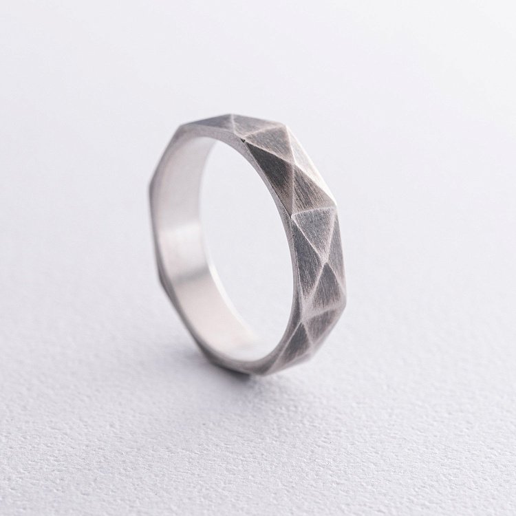 Серебряное текстурное кольцо 1055 от ювелирного магазина Оникс