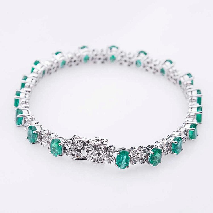 Золотой браслет с изумрудами и бриллиантами бр1697 от ювелирного магазина Оникс - 3