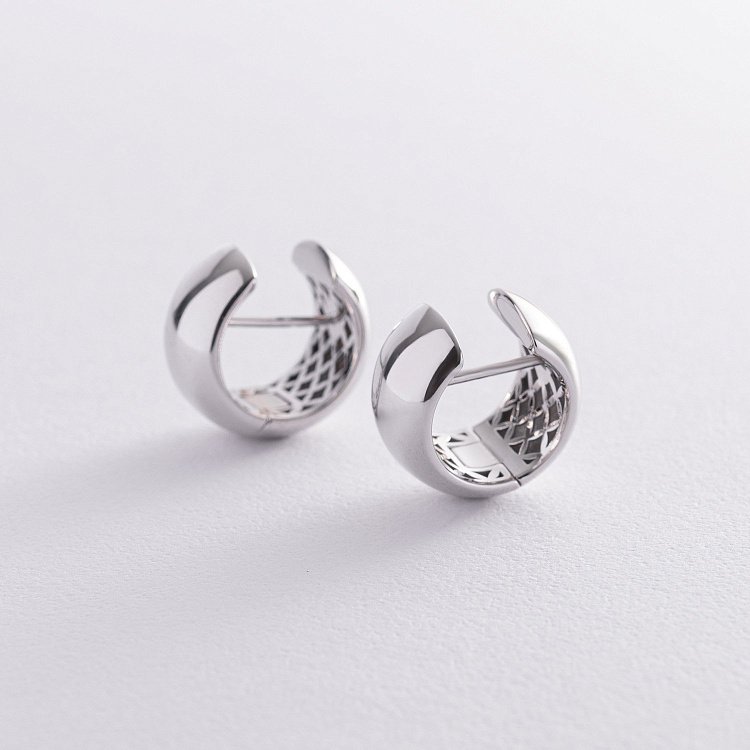 Сережки - кільця в білому золоті с07050 від ювелірного магазину Онікс