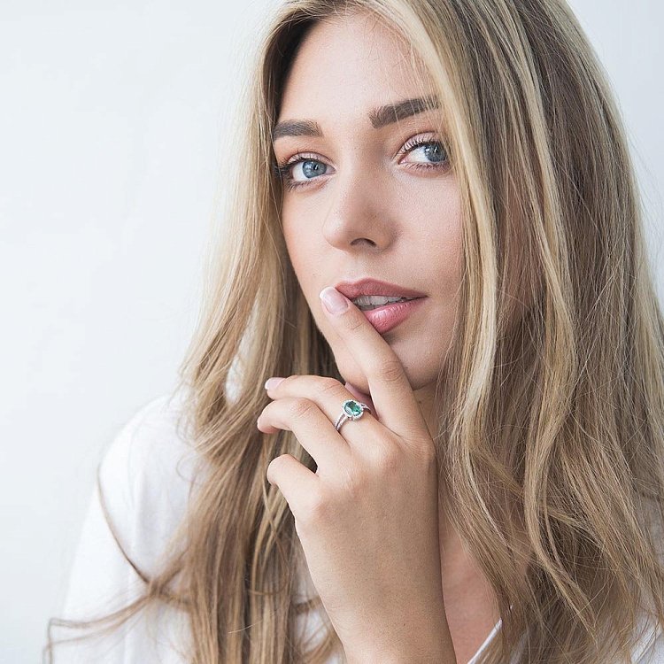 Золотое кольцо (празиолит, фианиты) к05080 от ювелирного магазина Оникс - 1