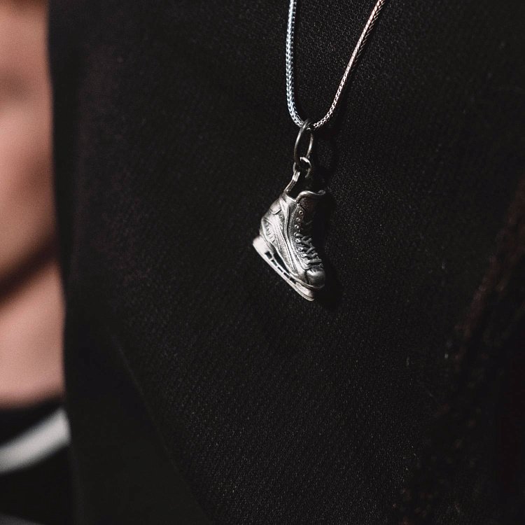 Срібний кулон "Хокейні ковзани" 133198 від ювелірного магазину Онікс - 3