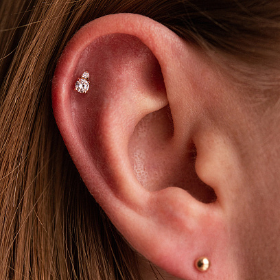 Одиночная золотая серьга для хеликса (фианиты) 1711ч №2