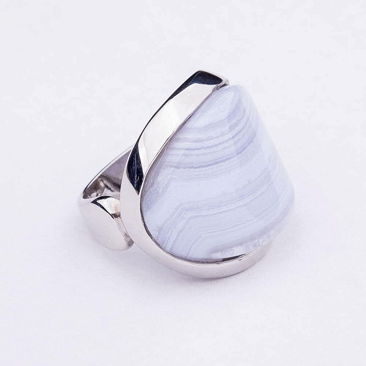 Серебряное кольцо с халцедоном к1179-46 от ювелирного магазина Оникс - 2