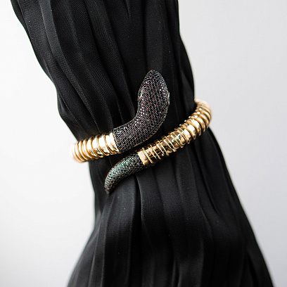 Жорсткий браслет "Змія" у жовтому золоті (фіаніти) б05722 №2