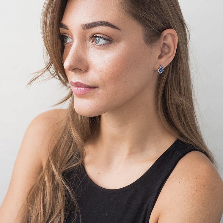 Золотые серьги "Цветок", с сапфирами и бриллиантами сб0066gm от ювелирного магазина Оникс - 4