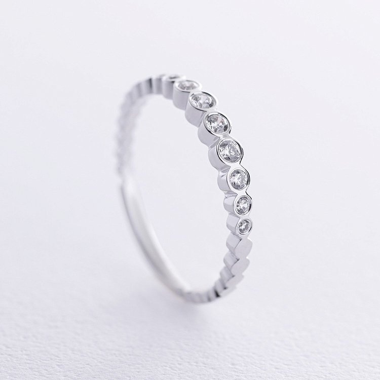 Золотое кольцо с фианитами к07536 от ювелирного магазина Оникс