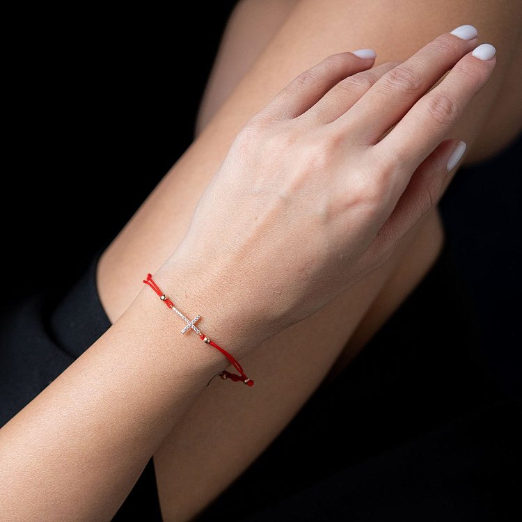 Браслет з червоною ниткою і хрестиком (фіаніти) б02583 від ювелірного магазину Онікс - 1