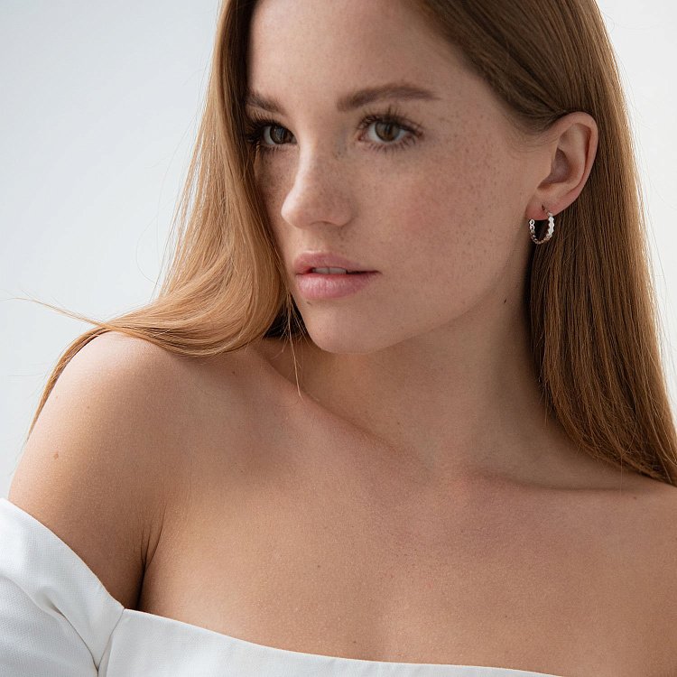 Сережки - пусети "Грані" в білому золоті с07273 від ювелірного магазину Онікс - 3