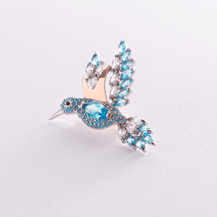 Срібна брошка "Колібрі" з різнокольоровими фіанітами 049 від ювелірного магазину Онікс