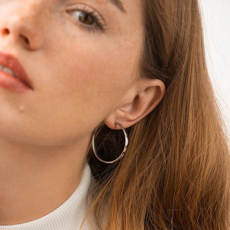 Серьги - кольца в серебре (3.2 см) 123428 от ювелирного магазина Оникс - 1