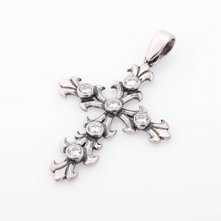 Срібний хрестик з фіанітами 131048 Срібний хрестик з фіанітами 131048 від ювелірного магазину Онікс