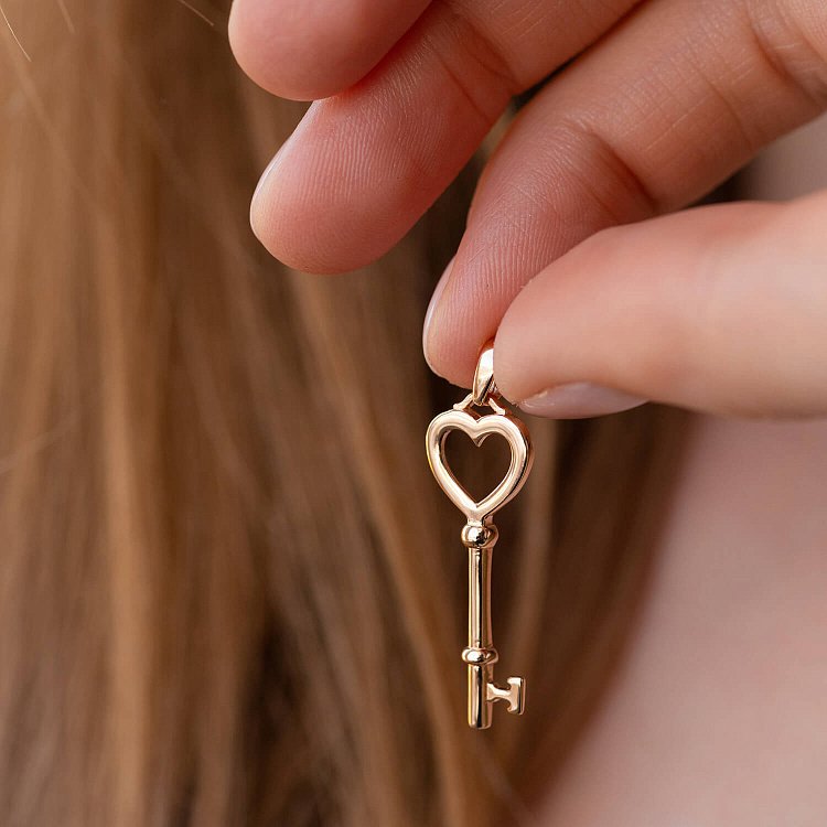 Подвеска "Ключик" в красном золоте п03500 от ювелирного магазина Оникс - 3