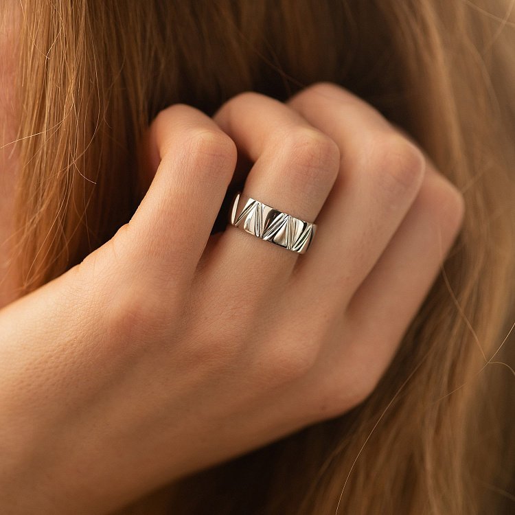 Каблучка "Jasmine" у білому золоті к08147 від ювелірного магазину Онікс - 3