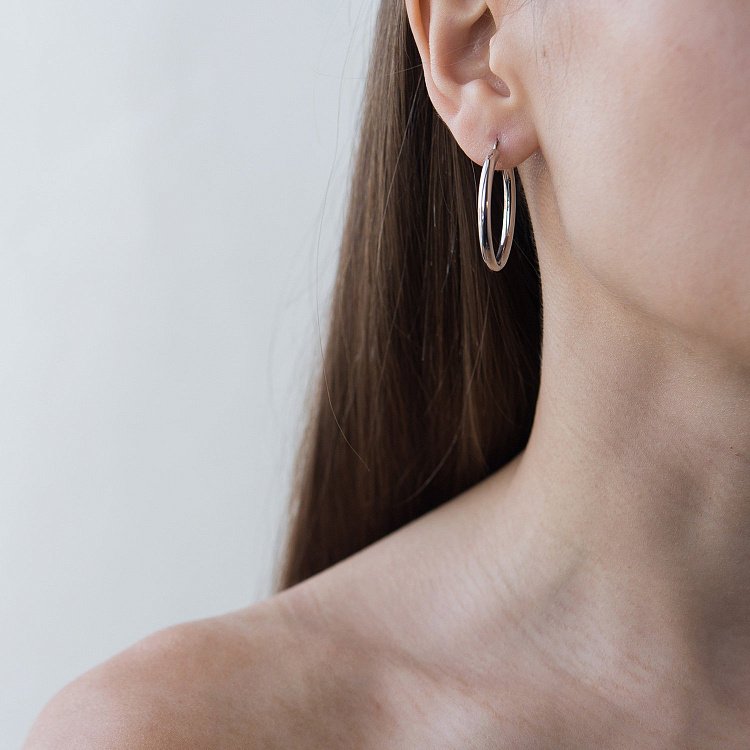 Серебряные серьги-кольца 122578 от ювелирного магазина Оникс - 1