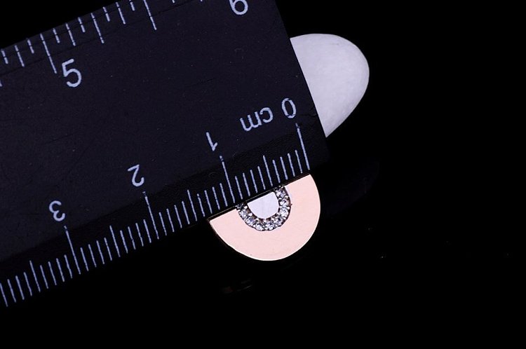 Золотая подвеска с буквой "О" (фианиты) п01546о от ювелирного магазина Оникс - 1