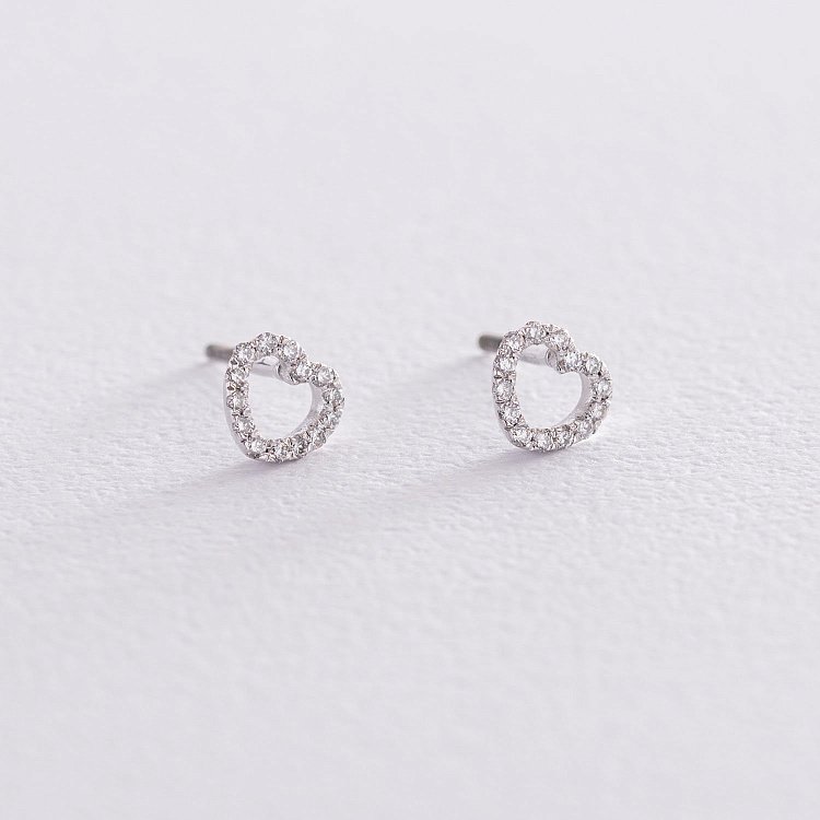 Золотые серьги - пусеты "Сердечки" с бриллиантами 102-10028b от ювелирного магазина Оникс