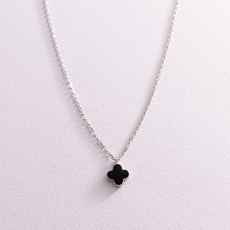 Срібне кольє "Конюшина" (чорна емаль) 181162 від ювелірного магазину Онікс