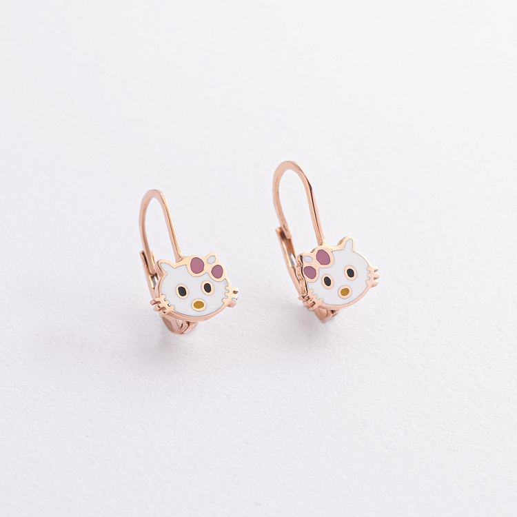 Дитячі золоті сережки "Hello Kitty" з емаллю с03379 від ювелірного магазину Онікс