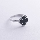 Серебряное кольцо "Клевер" с ониксом 112762 от ювелирного магазина Оникс