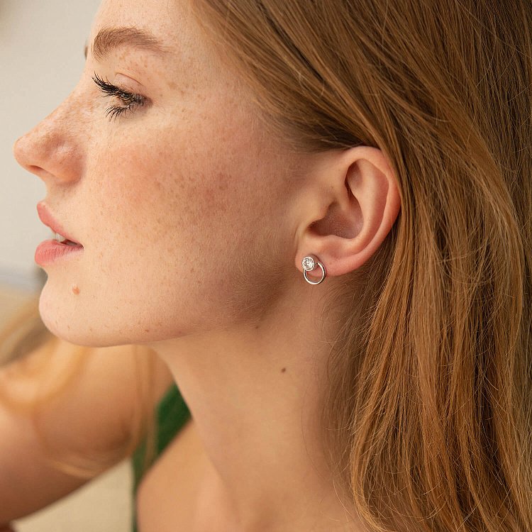 Серьги - пусеты "Эйприл" с фианитами (белое золото) с08495 от ювелирного магазина Оникс - 1