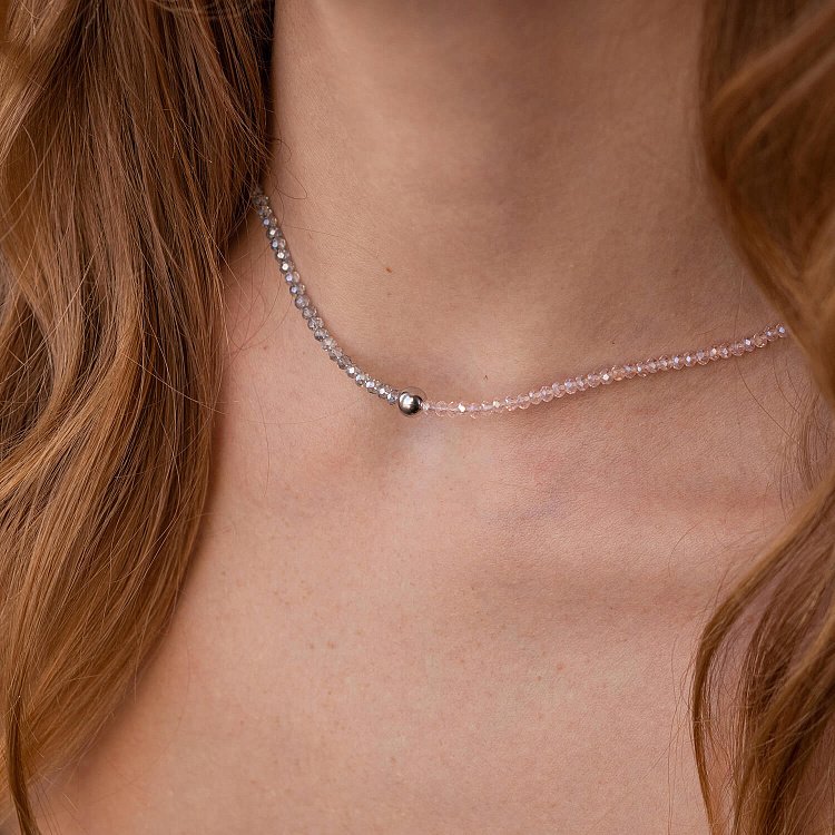 Серебряное колье "Шарик" с хрусталем 908-01487 от ювелирного магазина Оникс - 1