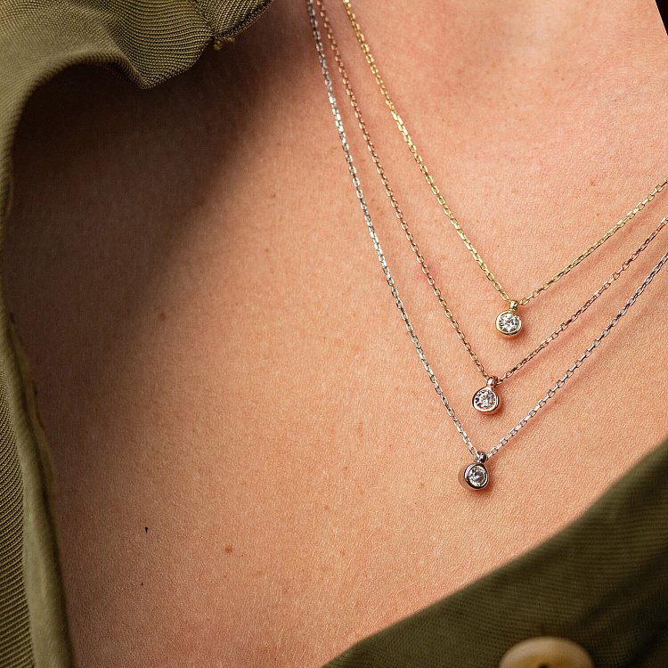 Потрійне золоте кольє з фіанітами кол02310 від ювелірного магазину Онікс - 3