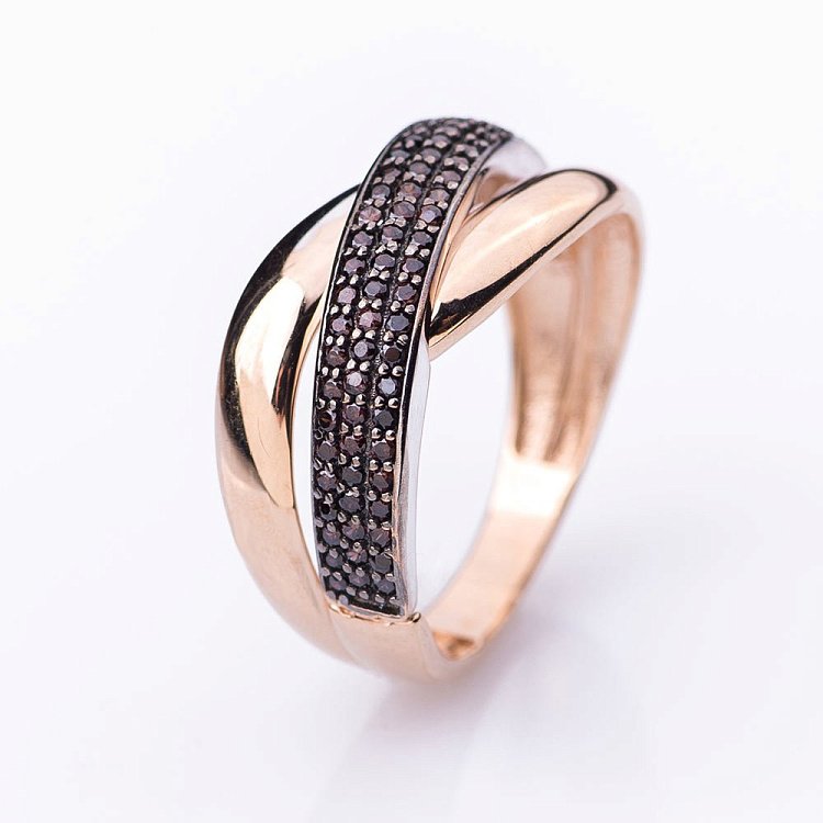 Золотое кольцо с коричневыми фианитами к04973 от ювелирного магазина Оникс - 1