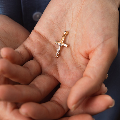 Золотий хрестик "Розп'яття. Спаси і Збережи" п04003 №2