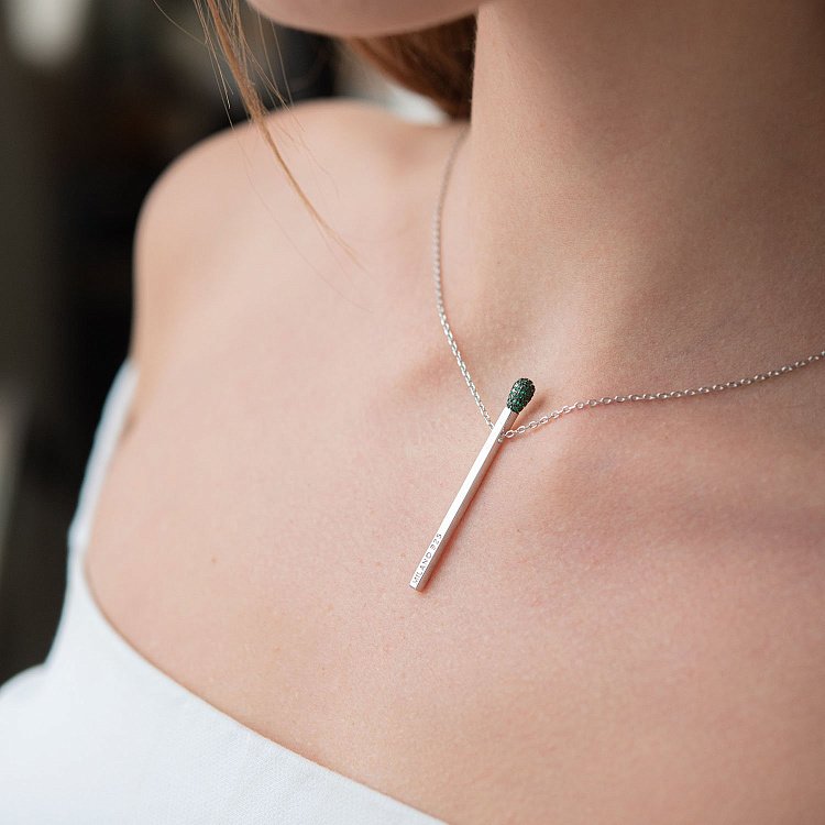 Срібне кольє "Сірник" (зелені фіаніти) 181099 від ювелірного магазину Онікс - 2