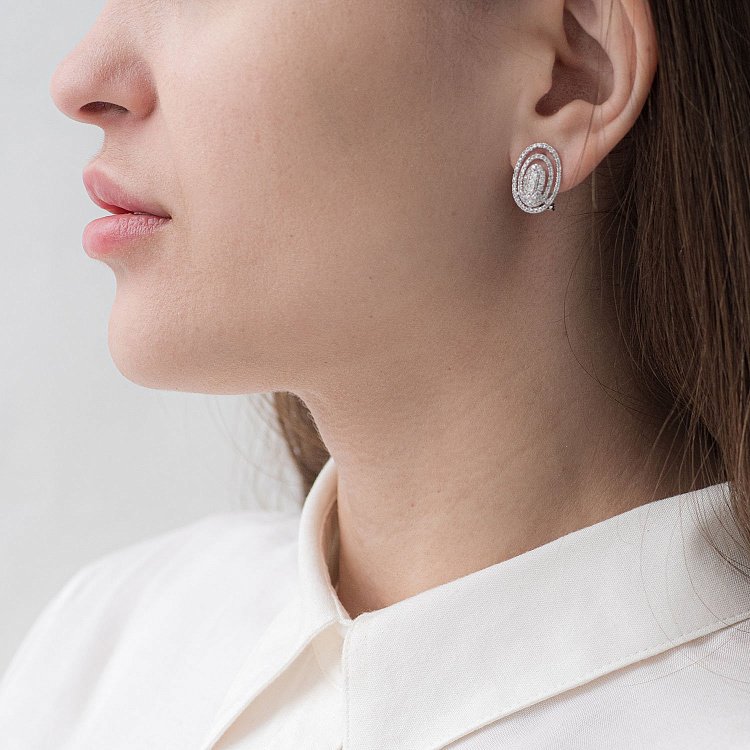 Золотые серьги с бриллиантами с389 от ювелирного магазина Оникс - 1