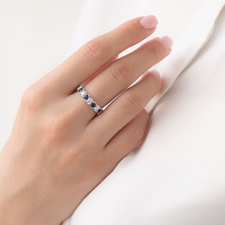 Золотое кольцо с бриллиантами и сапфирами кб0289ai от ювелирного магазина Оникс - 1