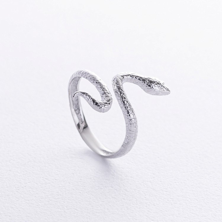 Кольцо "Змея" в белом золоте к07995 от ювелирного магазина Оникс