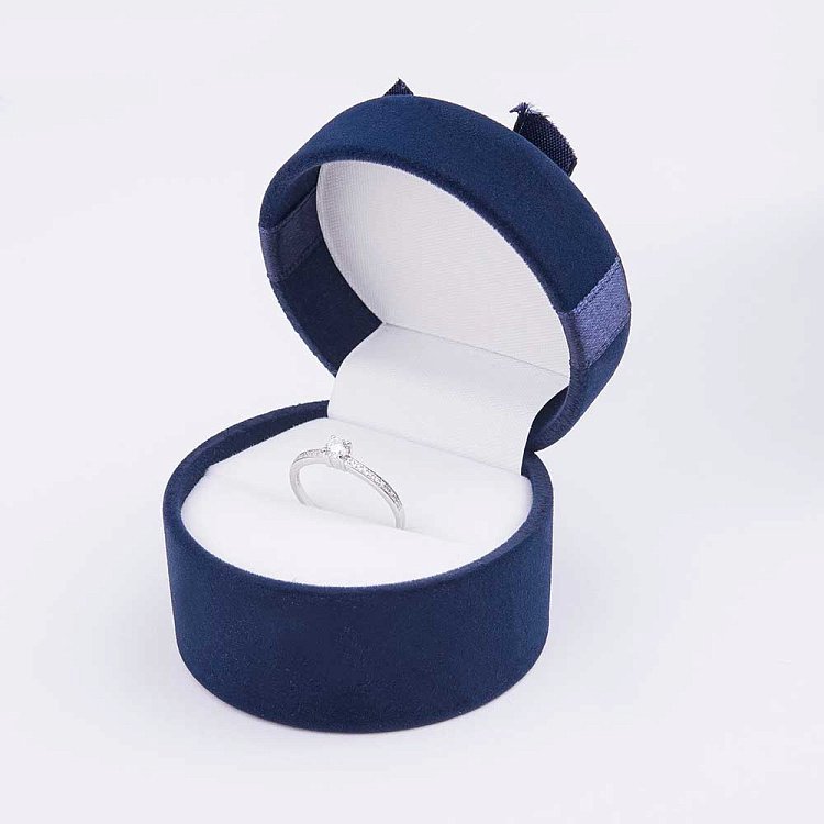 Золотое кольцо с бриллиантами R12010aj - 4 Золотое кольцо с бриллиантами R12010aj от ювелирного магазина Оникс - 4