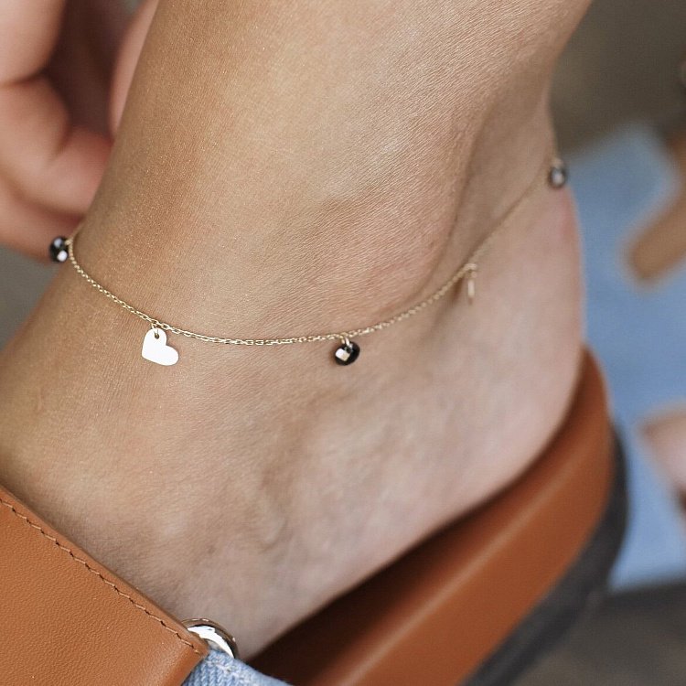 Золотий браслет "Сердечка і монетка" на ногу (чорні фіаніти) б04794 від ювелірного магазину Онікс - 2