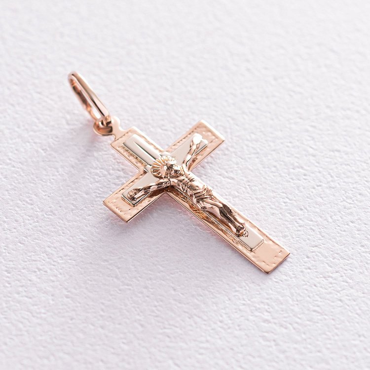 Золотой крест "Распятие. Спаси и Сохрани" 2806000 от ювелирного магазина Оникс