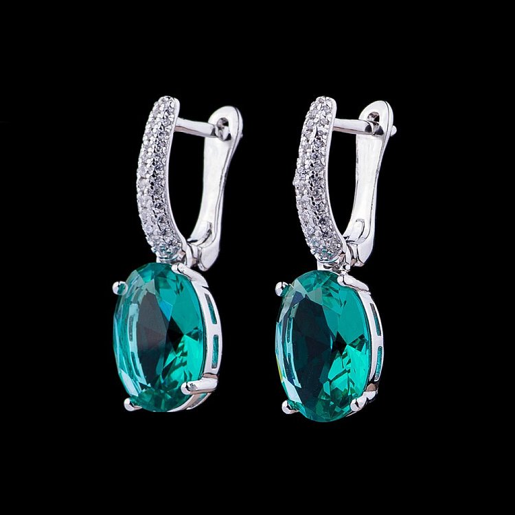 Серебряные серьги (фианиты) 122008 от ювелирного магазина Оникс