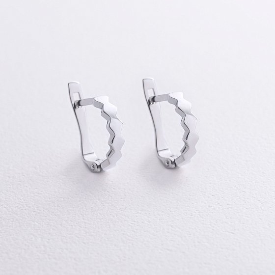 Серьги из белого золота на английской застежке с06387