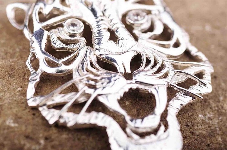 Підвіска "Тигр" (фіаніт) 13431 від ювелірного магазину Онікс - 3