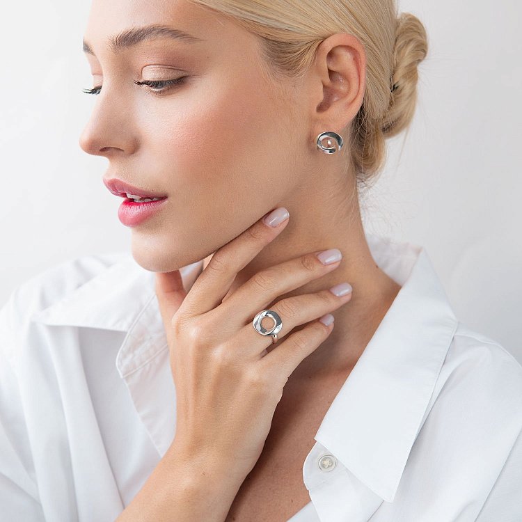 Серебряное кольцо "Сияние" 112593 от ювелирного магазина Оникс - 6